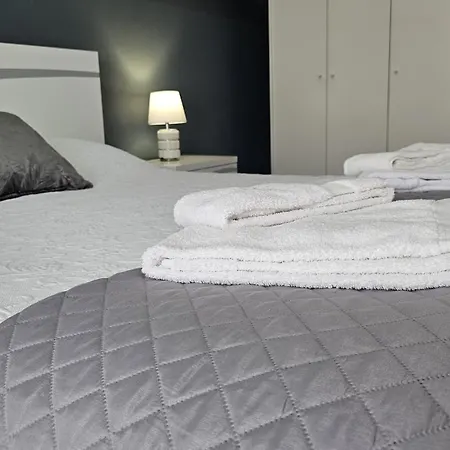 The Butterfly House_ * Ponta Delgada