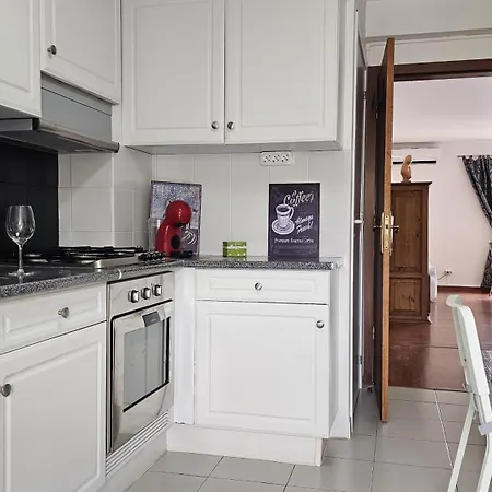 Apartment The Butterfly House_ Ponta Delgada