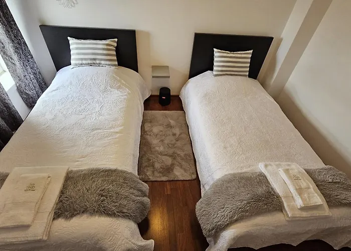 公寓 The Butterfly House_ *