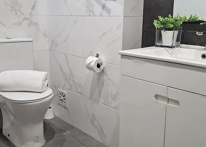 The Butterfly House_ 蓬塔德尔加达